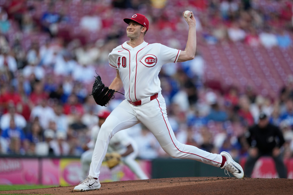 Cincinnati Reds pitcher Nick Lodolo throws during the first inning of a baseball game against the Los Angeles Dodgers, Monday, Sept. 14, 2026, in Cincinnati. (AP Photo/Carolyn Kaster)