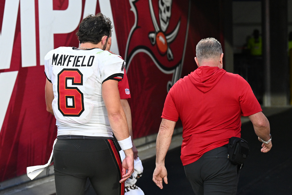 Tampa Bay Buccaneers quarterback Baker Mayfield (6) leaves the field during the second half of an NFL football game against the Minnesota Vikings in Tampa, Fla., Sunday, Sept. 27, 2026. (AP Photo/Jason Behnken)