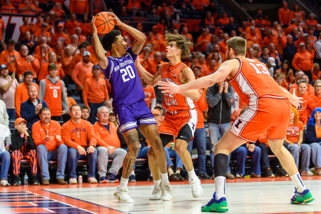 No. 5 Illinois beats Northwestern 84-44 for 12th straight win