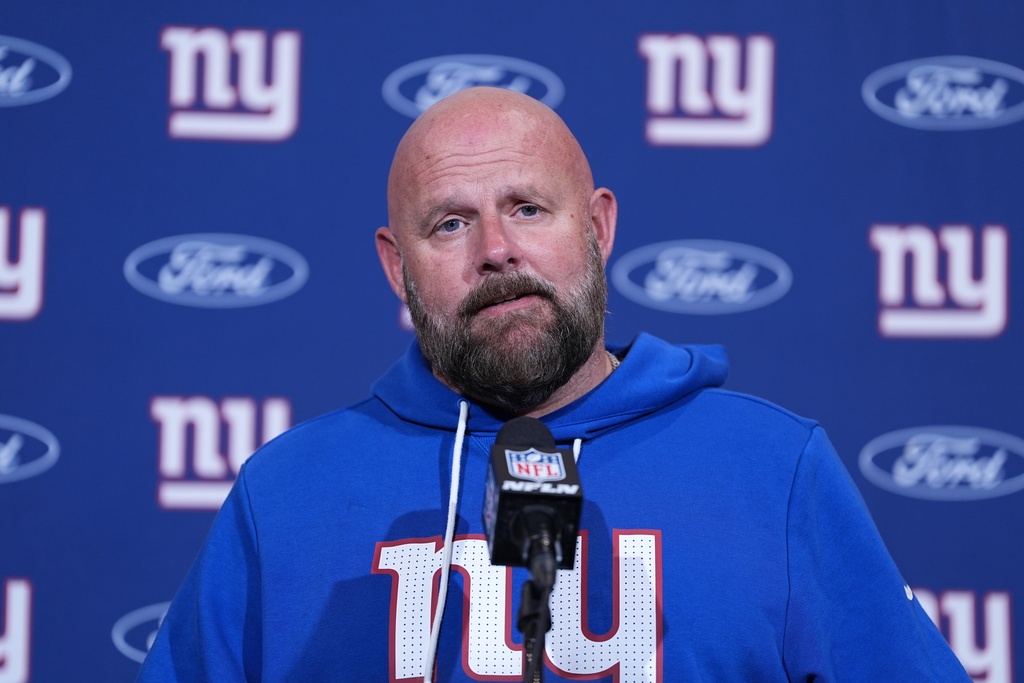 New York Giants head coach Brian Daboll reacts after an NFL football game against the Philadelphia Eagles on Sunday, Oct. 26, 2025, in Philadelphia. (AP Photo/Matt Rourke)