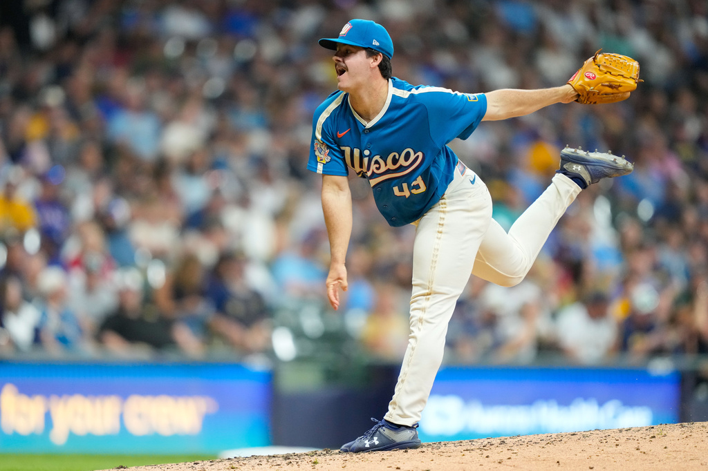 Milwaukee Brewers pitcher Logan Henderson throws during the seventh inning of a baseball game against the Texas Rangers Friday, Aug. 28, 2026, in Milwaukee. (AP Photo/Kayla Wolf)