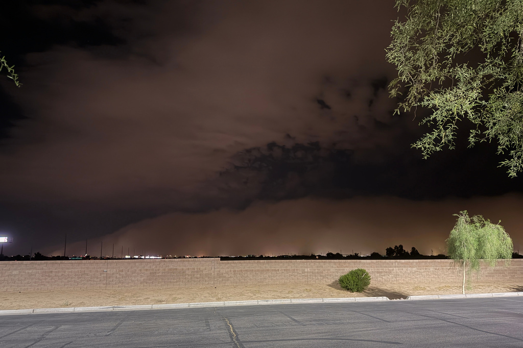 This photo provided by Trey Greenwood shows a large haboob dust storm on Monday, Aug. 3, 2026, in Chandler, Ariz. (Trey Greenwood via AP)