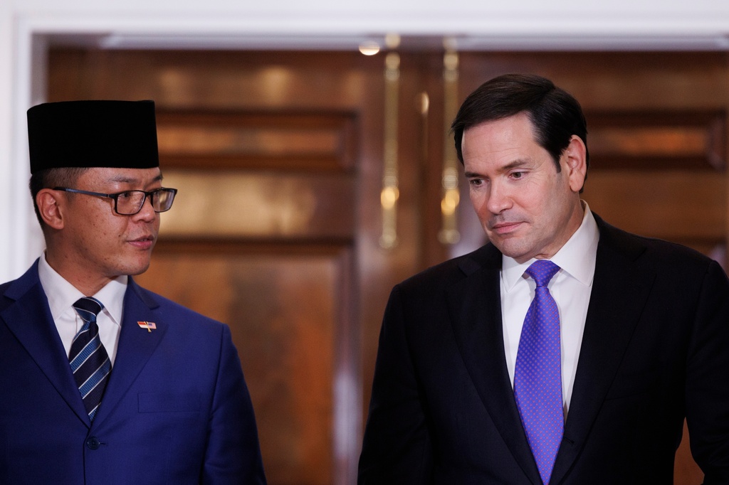 U.S. Secretary of State Marco Rubio meets with Indonesia's Foreign Minister Sugiono at the U.S. Department of State Thursday, Feb. 19, 2026, in Washington. (AP Photo/Tom Brenner)