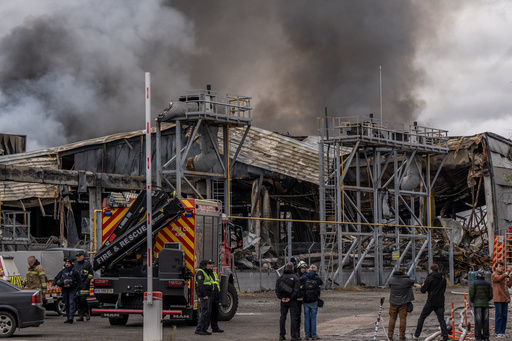 Smoke bellows from a warehouse that caught fire following a Russian attack, Saturday, Oct. 25, 2025, in Kyiv, Ukraine. (AP Photo/Julia Demaree Nikhinson) Smoke bellows from a warehouse that caught fire following a Russian attack, Saturday, Oct. 25, 2025, in Kyiv, Ukraine. (AP Photo/Julia Demaree Nikhinson)