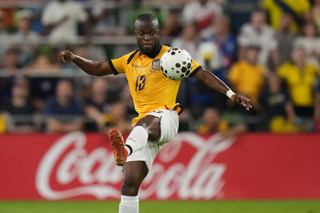 Ecuador forward Enner Valencia (13) handles a pass during the first half of an international friendly soccer match against the United States in Austin, Texas, Friday, Oct. 10, 2025. (AP Photo/Eric Gay)
