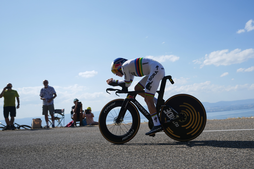 Belgium's Remco Evenepoel rides during the sixteenth stage of the Tour de France cycling race, an indivdual time-trial with start in Evian-Les-Bains and finish in Thonon-les-Bains, France, Tuesday, July 21, 2026. (AP Photo/Thibault Camus)