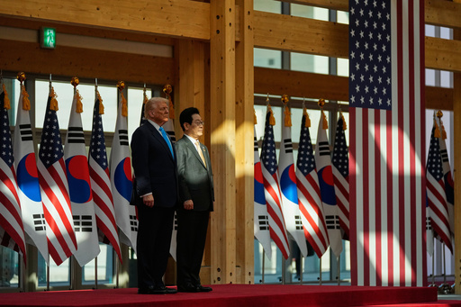 President Donald Trump, left, and South Korean President Lee Jae Myung attend a high honor ceremony at the Gyeongju National Museum in Gyoeongju, South Korea, Wednesday, Oct. 29, 2025. (AP Photo/Mark Schiefelbein) President Donald Trump, left, and South Korean President Lee Jae Myung attend a high honor ceremony at the Gyeongju National Museum in Gyoeongju, South Korea, Wednesday, Oct. 29, 2025. (AP Photo/Mark Schiefelbein)