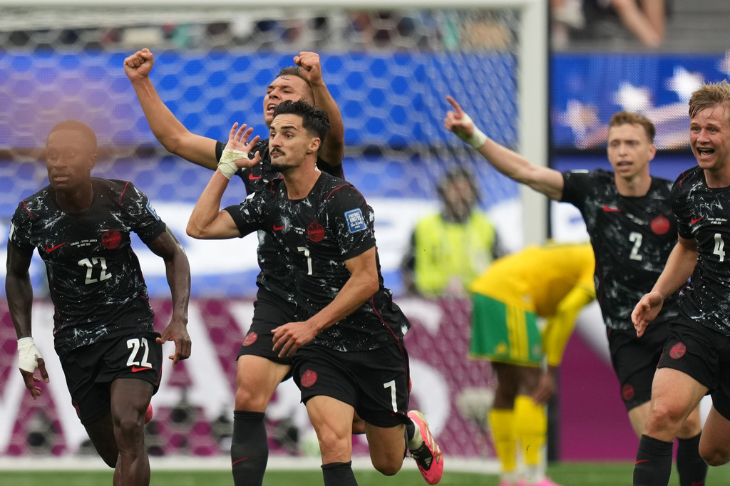Canada's Stephen Eustaquio (7) celebrates scoring their opening goal against South Africa during the World Cup round of 32 soccer match in Inglewood, Calif., near Los Angeles, Sunday, June 28, 2026. (AP Photo/Andre Penner)