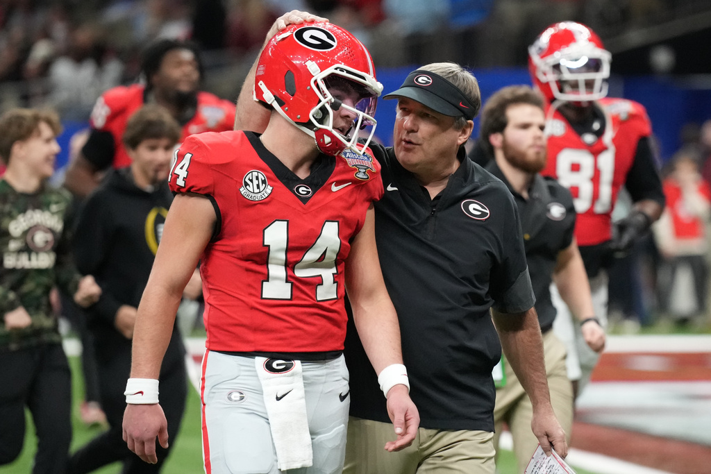 Georgia's Smart gambles on fourth down with mixed results in a CFP loss to  Ole Miss - Daily Independent