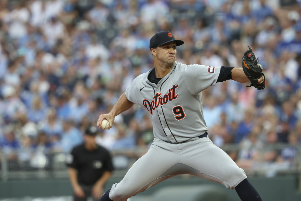 Detroit Tigers starting pitcher Jack Flaherty throws during the first inning of a baseball game against the Kansas City Royals, Saturday, Aug. 30, 2025, in Kansas City, Mo. (AP Photo/David Smith)