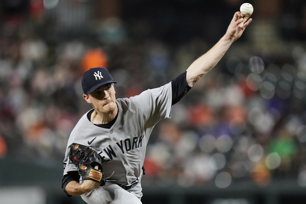 New York Yankees starting pitcher Max Fried delivers during the first inning of a baseball game against the Baltimore Orioles, Thursday, Sept. 18, 2025, in Baltimore. (AP Photo/Stephanie Scarbrough)