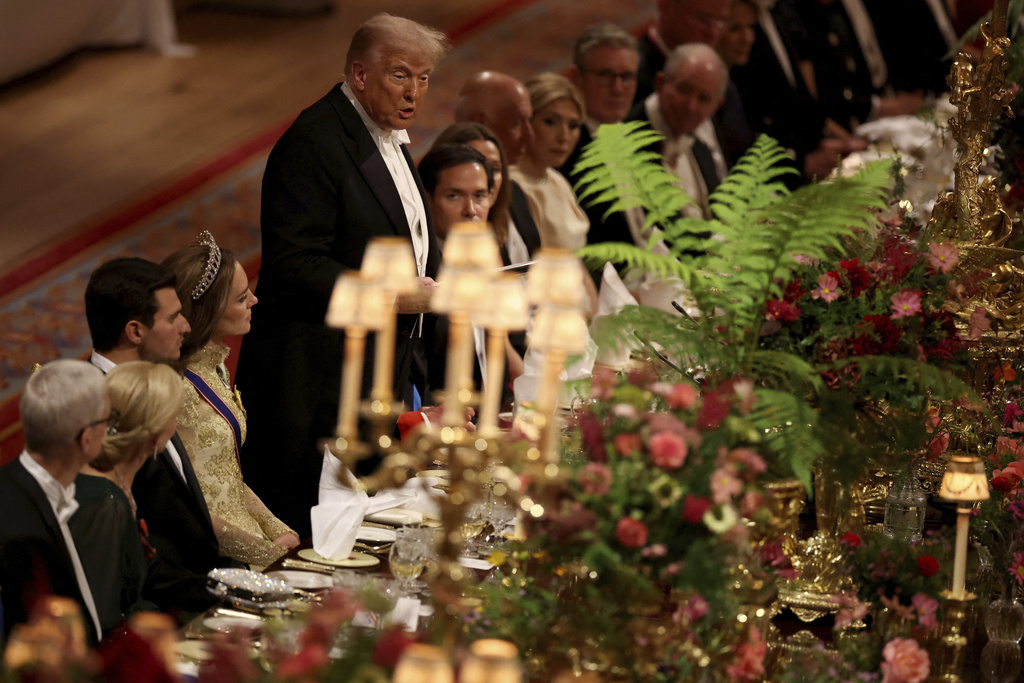 President Donald Trump delivers a speech during a State Banquet at Windsor Castle, in Windsor, England, Sept. 17, 2025. (Phil Noble/Pool Photo via AP)