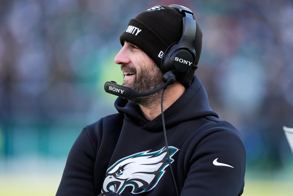 Philadelphia Eagles head coach Nick Sirianni reacts during the first half of an NFL football game against the Las Vegas Raiders on Sunday, Dec. 14, 2025, in Philadelphia. (AP Photo/Chris Szagola)
