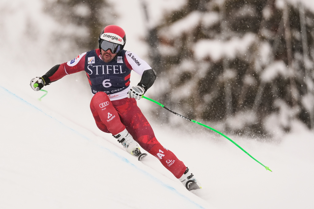Austria's Vincent Kriechmayr competes during a World Cup men's super-G skiing race, Friday, Dec. 5, 2025, in Beaver Creek, Colo. (AP Photo/Robert F. Bukaty)