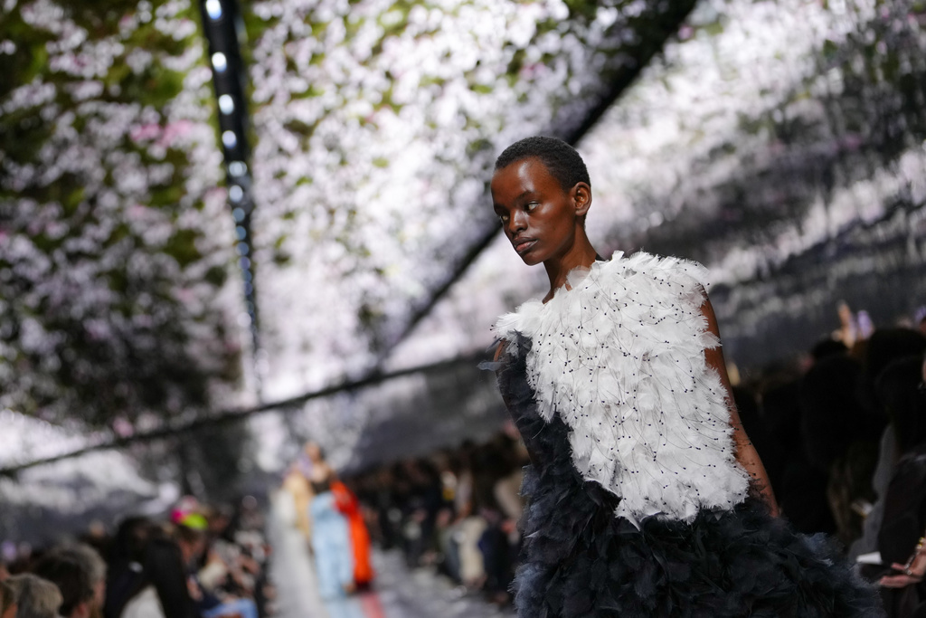 A model wears a creation as part of the Christian Dior Spring/Summer 2026 Haute Couture collection presented in Paris, Monday, Jan. 26, 2026. (AP Photo/Aurelien Morissard)