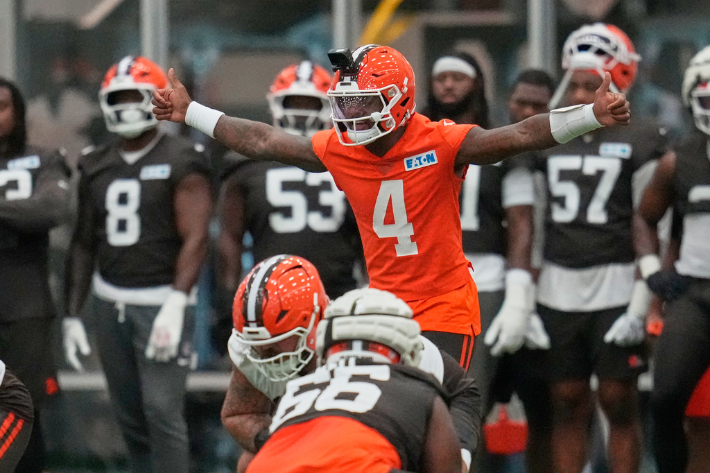 Cleveland Browns quarterback Deshaun Watson (4) during the team's NFL football training camp, Monday, Aug. 10, 2026, in Berea, Ohio. (AP Photo/Sue Ogrocki)
