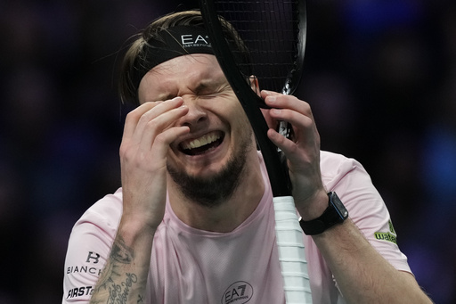 Kazakhstan's Alexander Bublik celebrates after winning a quarterfinal match of the Paris Masters tennis tournament against Australia's Alex de Minaur in Paris, Friday, Oct. 31, 2025. (AP Photo/Christophe Ena) Kazakhstan's Alexander Bublik celebrates after winning a quarterfinal match of the Paris Masters tennis tournament against Australia's Alex de Minaur in Paris, Friday, Oct. 31, 2025. (AP Photo/Christophe Ena)