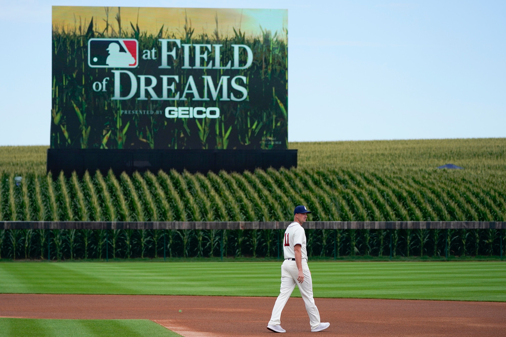 FILE - Chicago Cubs starting pitcher Drew Smyly walks on the field before a baseball game against the Cincinnati Reds at the Field of Dreams movie site, Aug. 11, 2022, in Dyersville, Iowa. (AP Photo/Charlie Neibergall, File)