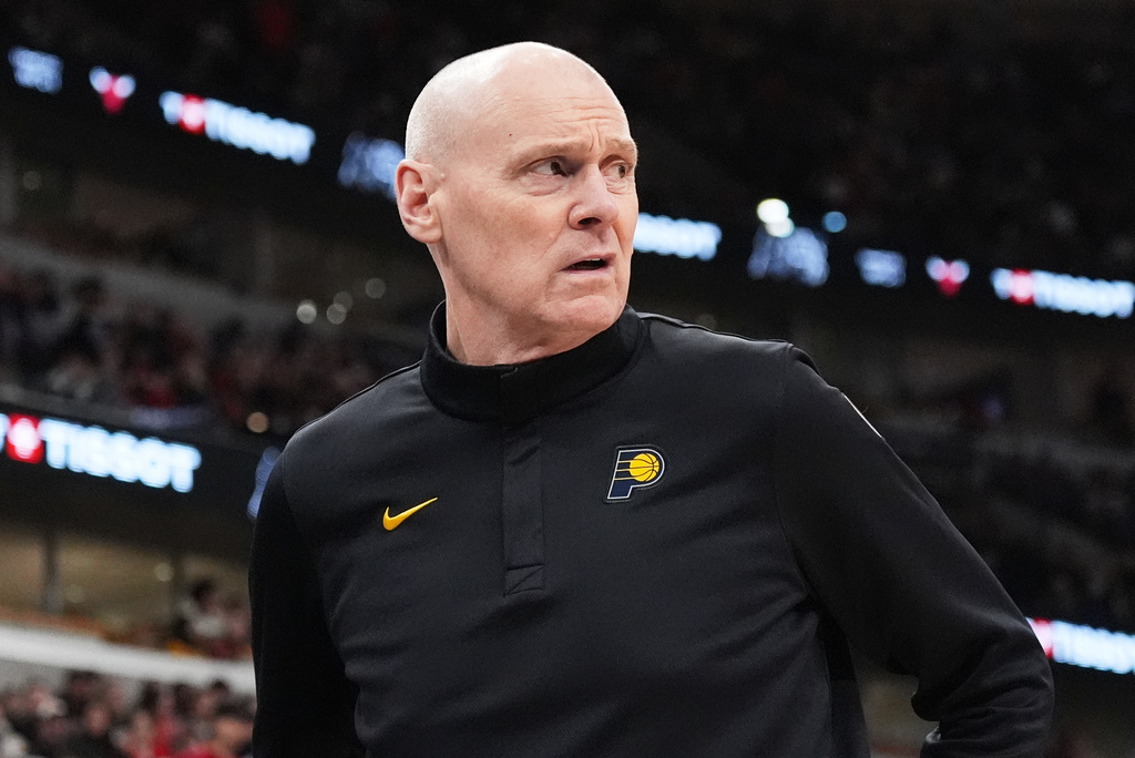 Indiana Pacers Head Coach Rick Carlisle watches his team during the first half of an NBA basketball game against the Chicago Bulls in Chicago, Wednesday, April 1, 2026. (AP Photo/Nam Y. Huh)