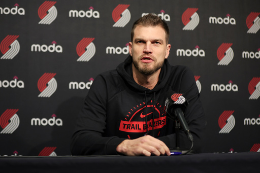 Portland Trail Blazers acting head coach Tiago Splitter speaks during a press conference before an NBA basketball game against the Golden State Warriors, Friday, Oct. 24, 2025, in Portland, Ore. (AP Photo/Amanda Loman) Portland Trail Blazers acting head coach Tiago Splitter speaks during a press conference before an NBA basketball game against the Golden State Warriors, Friday, Oct. 24, 2025, in Portland, Ore. (AP Photo/Amanda Loman)