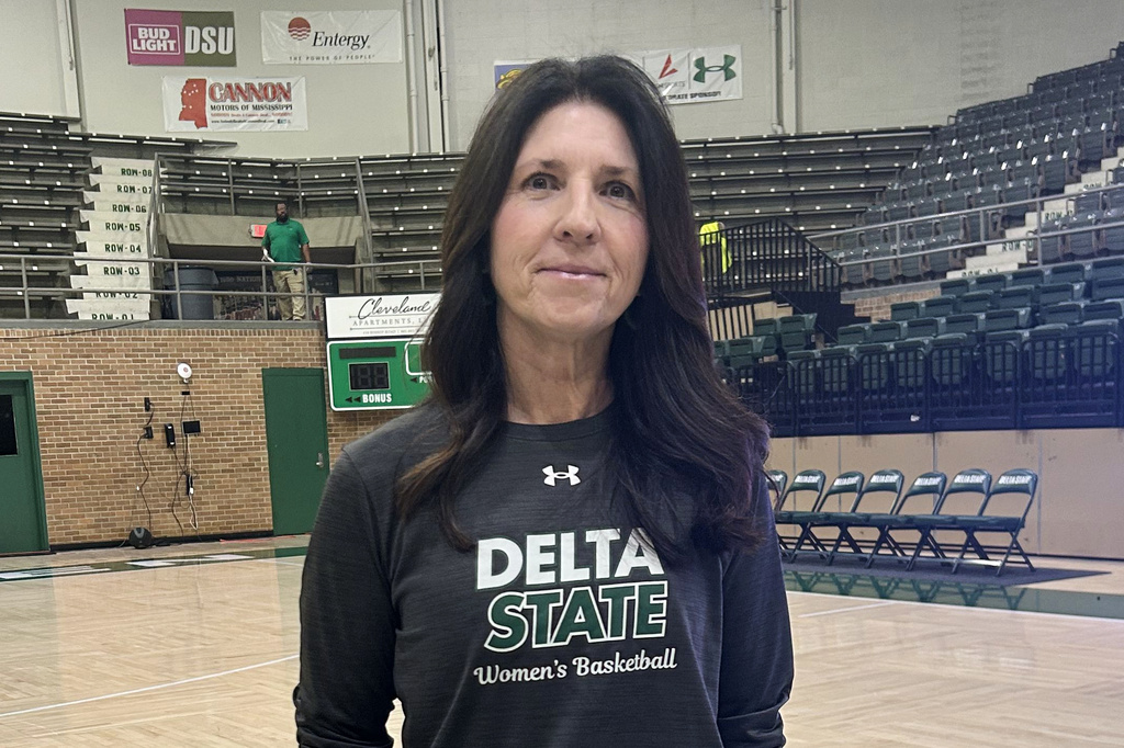 Delta State women's basketball coach Tracy Stewart-Lange poses for a photo, Feb. 17, 2026, in Cleveland, Miss. (AP Photo/Alanis Thames)