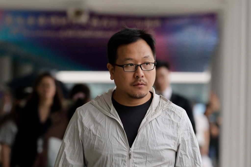 Tony Tsui Moon-come, former chairperson of the management committee of the Incorporated Owners of Tai Po Wang Fuk Court, arrives for the closing submissions at the Independent Commission investigation hearing into last year's Tai Po deadly fire, in Hong Kong, Friday, July 17, 2026. (AP Photo/May James)