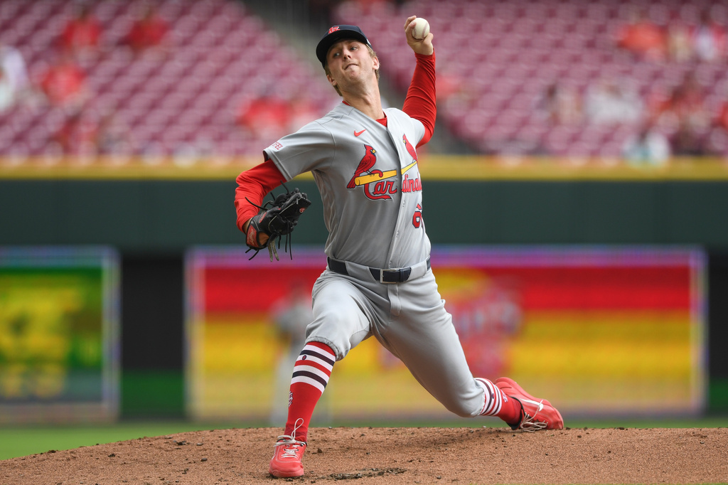 St. Louis Cardinals' Quinn Mathews pitches during the first inning of the first game of a baseball double header against the Cincinnati Reds, Monday, Aug. 17, 2026, in Cincinnati. (AP Photo/Tanner Pearson)
