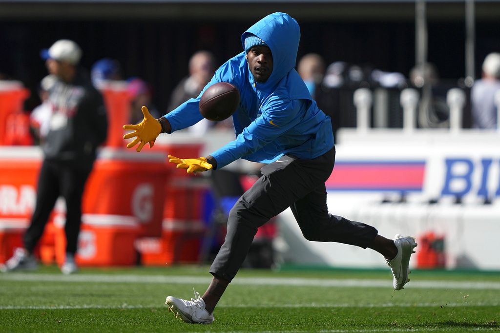 Los Angeles Chargers wide receiver Marquez Valdes-Scantling warms up before an NFL football game against the Buffalo Bills, Sunday, Sept. 27, 2026, in Orchard Park, N.Y. (AP Photo/Matt Rourke)