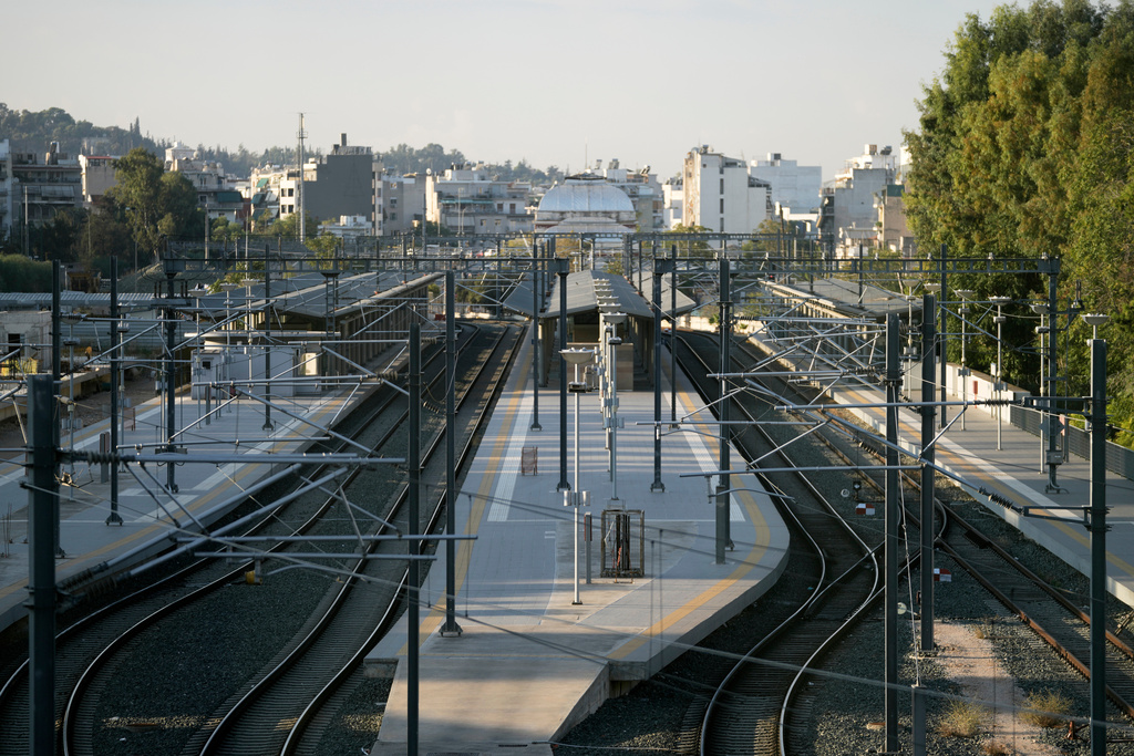 The Greek capital's main railway station is closed during a nationwide 24-hour strike, as labor unions demand higher wages and the withdrawal of a bill that changes work hours in Athens, Greece, Wednesday, Oct. 1, 2025. (AP Photo/Thanassis Stavrakis)
