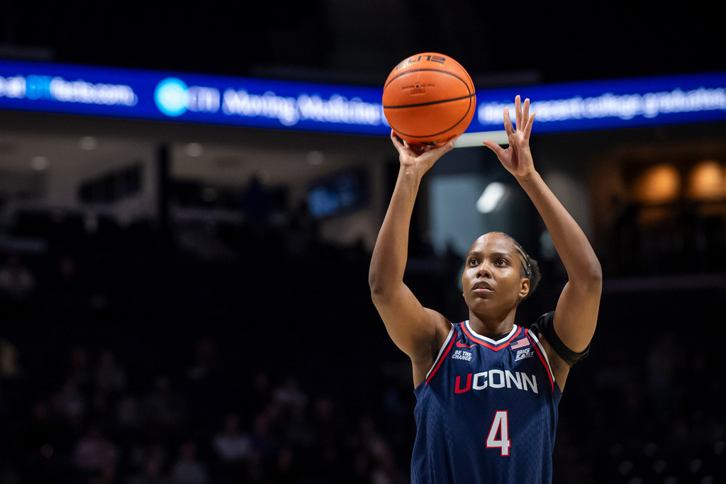 UConn forward Blanca Quiñonez shoots a free throw during the first quarter of an NCAA college basketball game against Xavier, Sunday, Nov. 30, 2025, in Cincinnati. (AP Photo/Tanner Pearson)