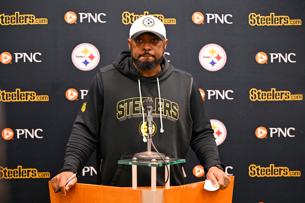 Pittsburgh Steelers head coach Mike Tomlin speaks during a news conference after an NFL football game against the Cleveland Browns, Sunday, Dec. 28, 2025, in Cleveland. (AP Photo/David Richard)