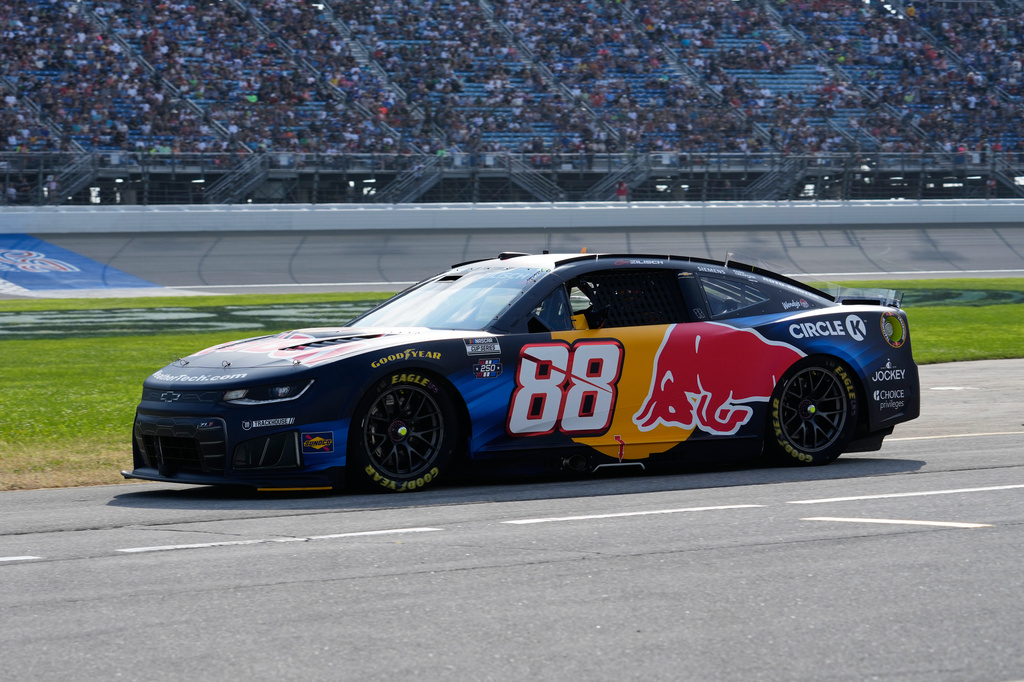 Connor Zilisch drives to the track before the start of a NASCAR Cup Series auto race at Chicagoland Speedway in Joliet, Ill., Sunday, July 5, 2026. (AP Photo/Nam Y. Huh)