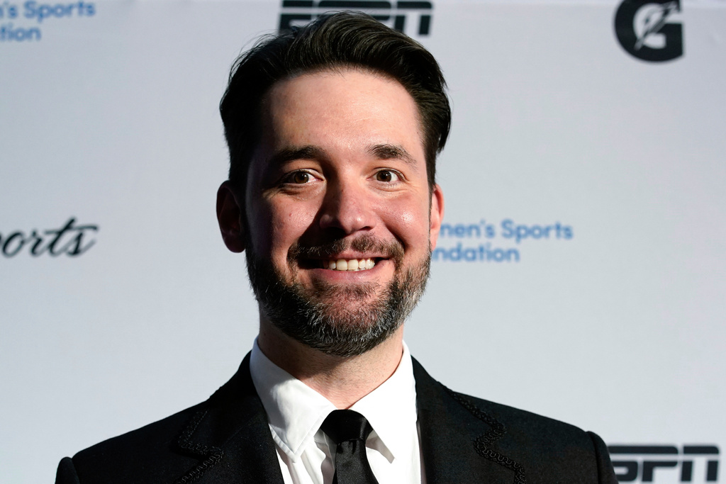 FILE - Alexis Ohanian poses for photos on the red carpet at the Women's Sports Foundation's Annual Salute to Women in Sports, Oct. 12, 2022, in New York. (AP Photo/Julia Nikhinson, File)