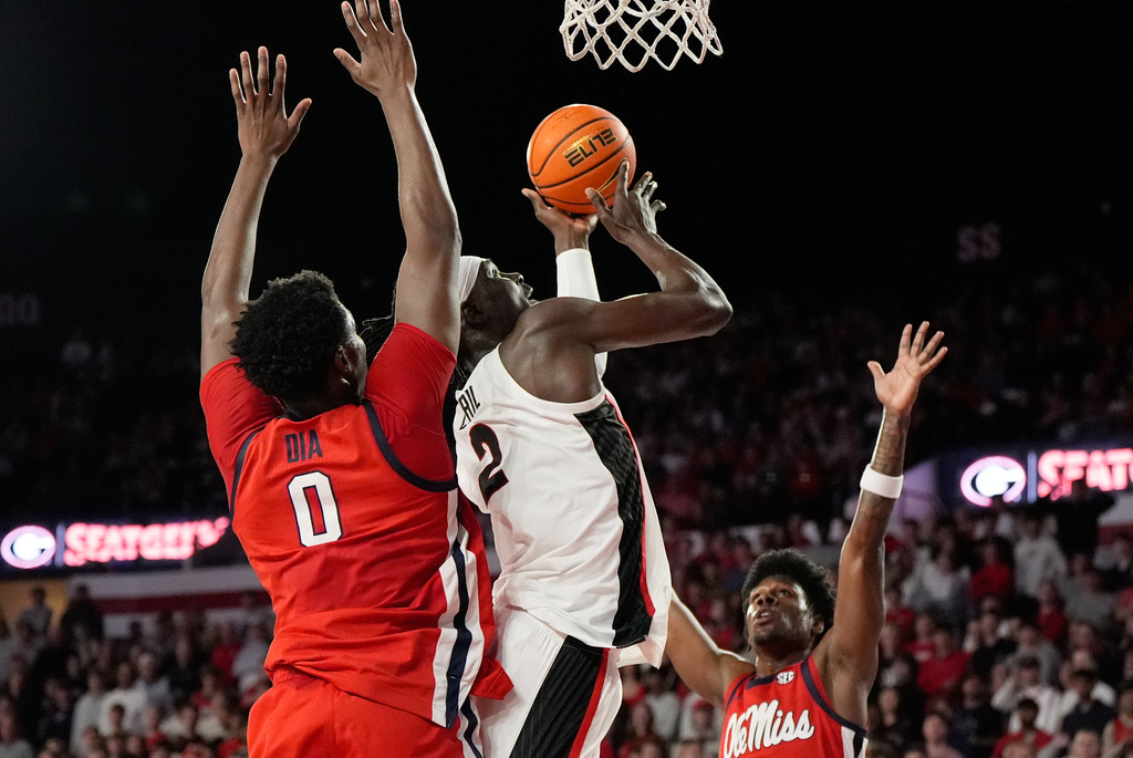 Georgia center Somto Cyril (2) shoots the ball against Mississippi during an NCAA college basketball game, Wednesday, Jan. 14, 2026, in Athens, Ga. (AP Photo/Brynn Anderson)