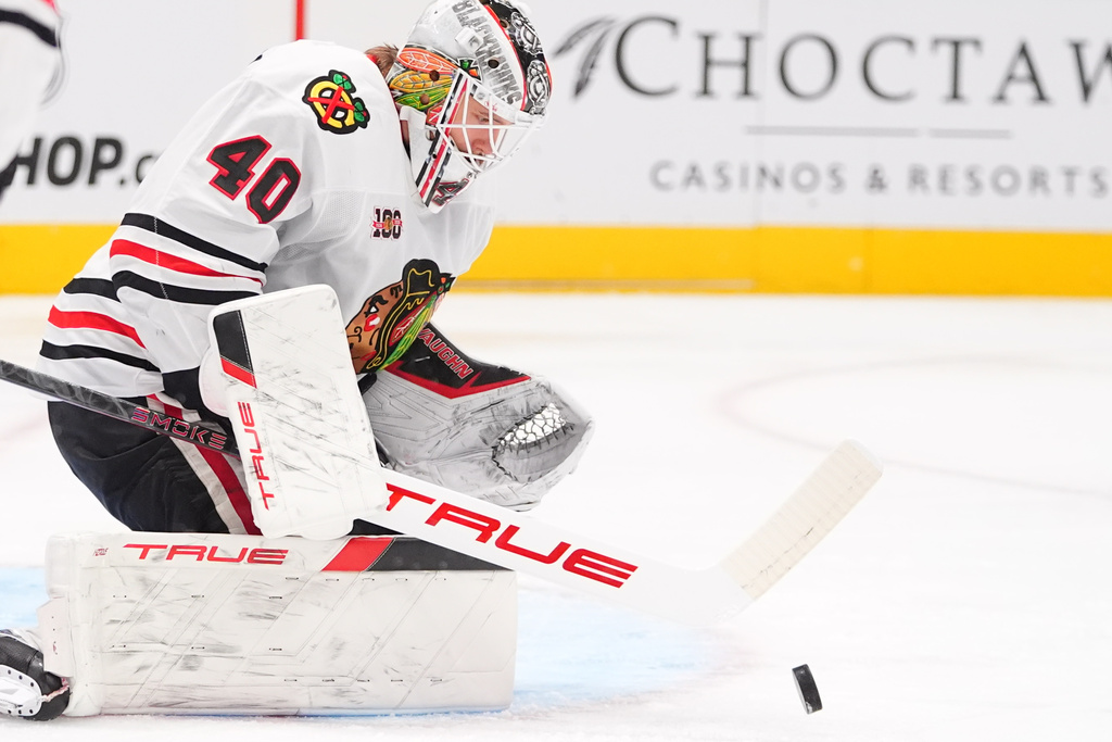 Chicago Blackhawks goaltender Arvid Soderblom defends the goal during the first period of an NHL hockey game against the Dallas Stars, Saturday, Dec. 27, 2025, in Dallas. (AP Photo/LM Otero)