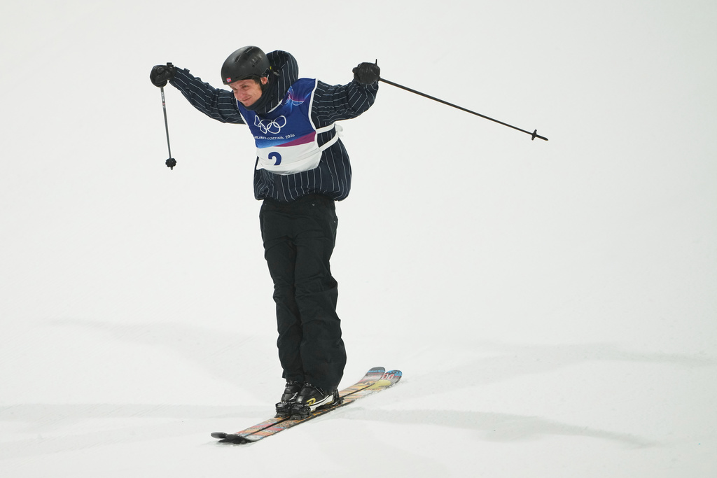 Norway's Birk Ruud reacts during the men's freestyle skiing big air qualifications at the 2026 Winter Olympics, in Livigno, Italy, Sunday, Feb. 15, 2026. (AP Photo/Lindsey Wasson)