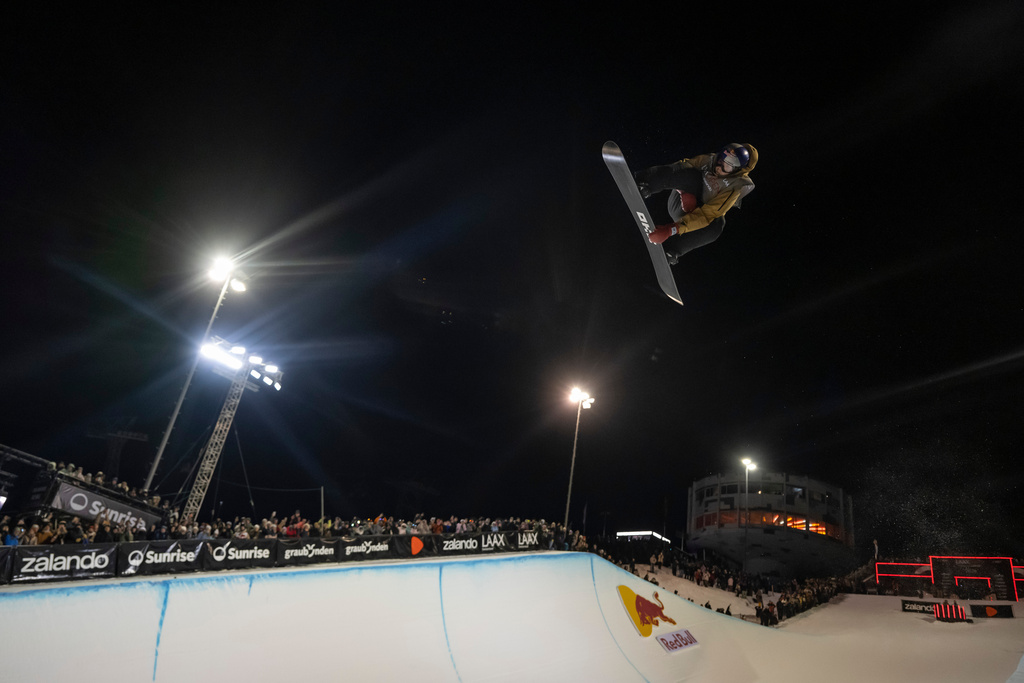 Scotty James of Australia in action during the final run of the Snowboard Halfpipe World Cup at Laax Open, in Laax, Switzerland, Saturday, Jan. 17, 2026. (Andreas Becker/Keystone via AP)
