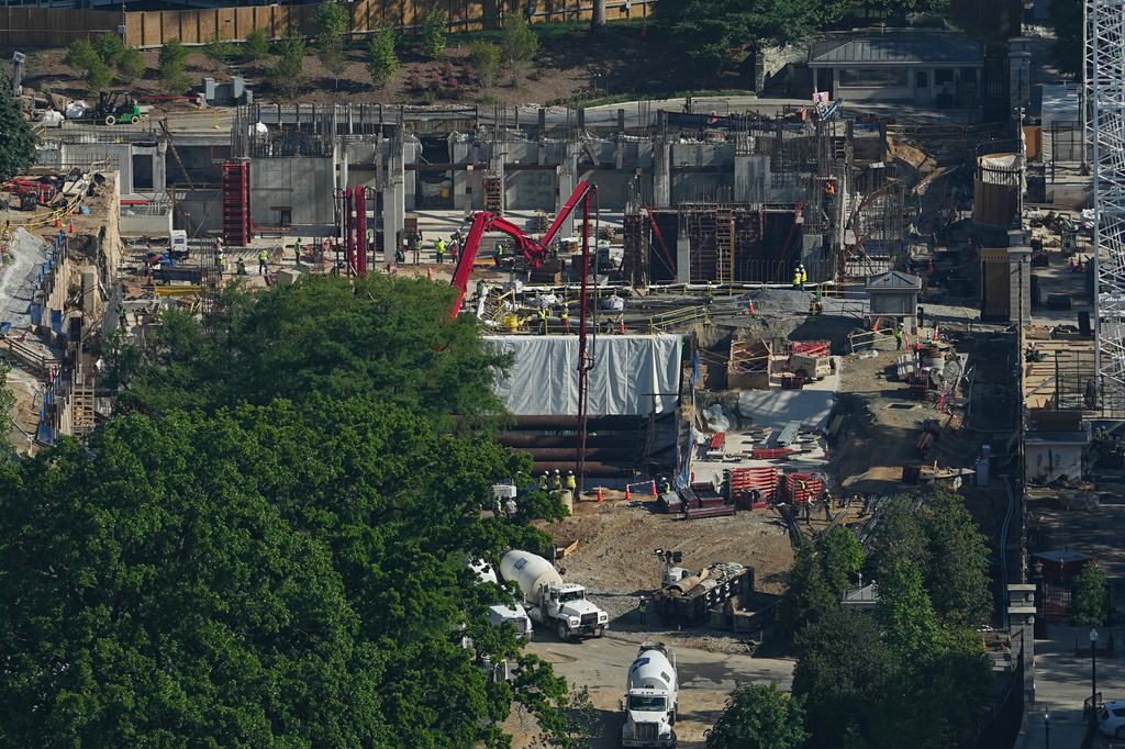 Construction on the new White House ballroom is seen from the Washington Monument, Monday, April 27, 2026, in Washington. (AP Photo/Matt Rourke)