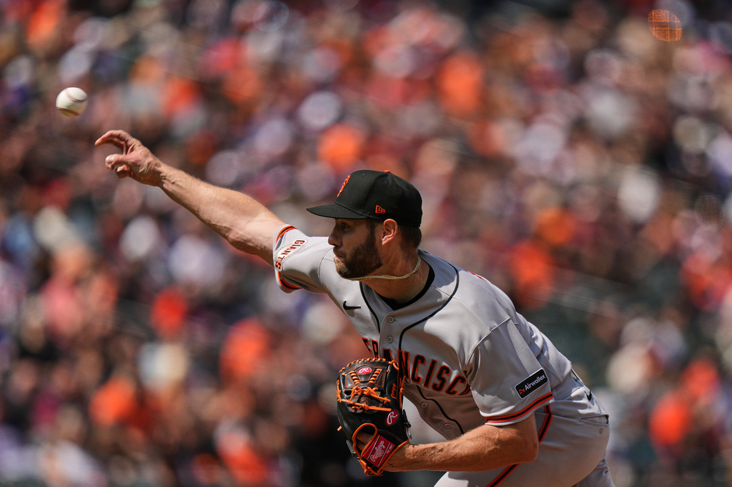 San Francisco Giants starting pitcher Adrian Houser delivers during the third inning of a baseball game against the Baltimore Orioles, Sunday, April 12, 2026, in Baltimore. (AP Photo/Stephanie Scarbrough)