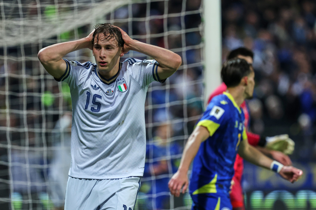 Italy's Francesco Pio Esposito reacts during the World Cup qualifying playoff final soccer match between Bosnia and Italy in Zenica, Bosnia, Tuesday, March 31, 2026. (AP Photo/Armin Durgut)