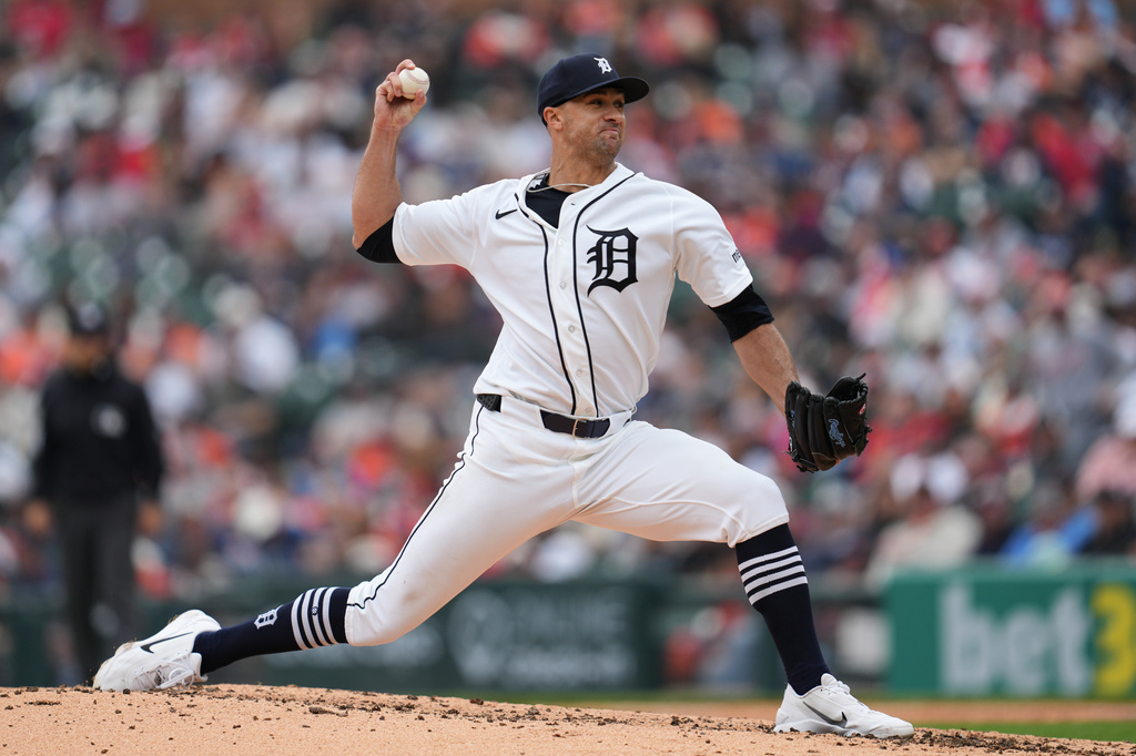 Detroit Tigers pitcher Jack Flaherty throws against the St. Louis Cardinals in the third inning of a baseball game Saturday, April 4, 2026, in Detroit. (AP Photo/Paul Sancya)
