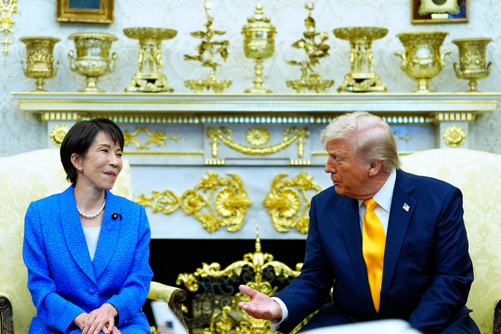 President Donald Trump speaks with Japan's Prime Minister Sanae Takaichi in the Oval Office of the White House, Thursday, March 19, 2026, in Washington. (AP Photo/Alex Brandon)