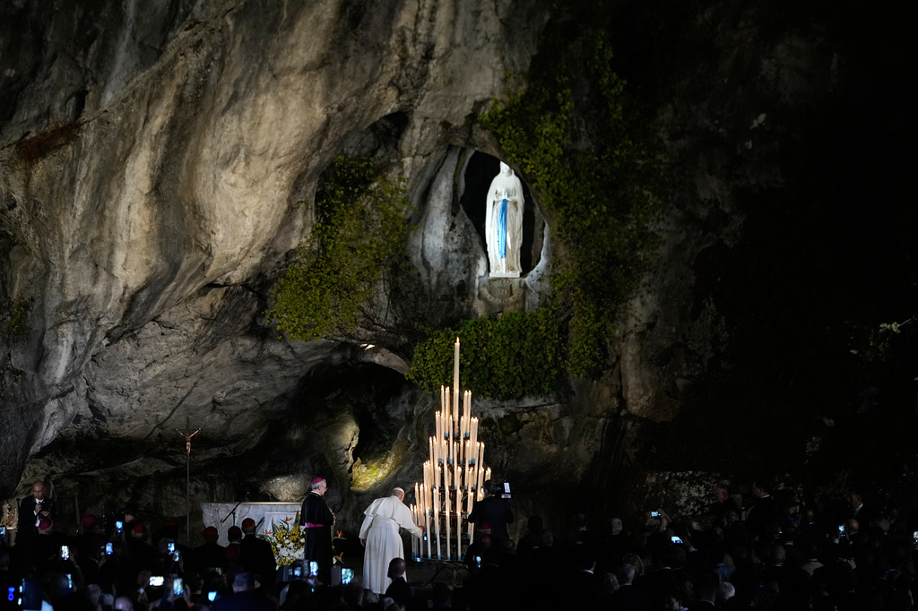 Pope Leo XIV arrives for a prayer at the Grotto of the Apparitions of Massabielle, in Lourdes, France, Saturday, Sept. 26, 2026. (AP Photo/Laurent Cipriani)