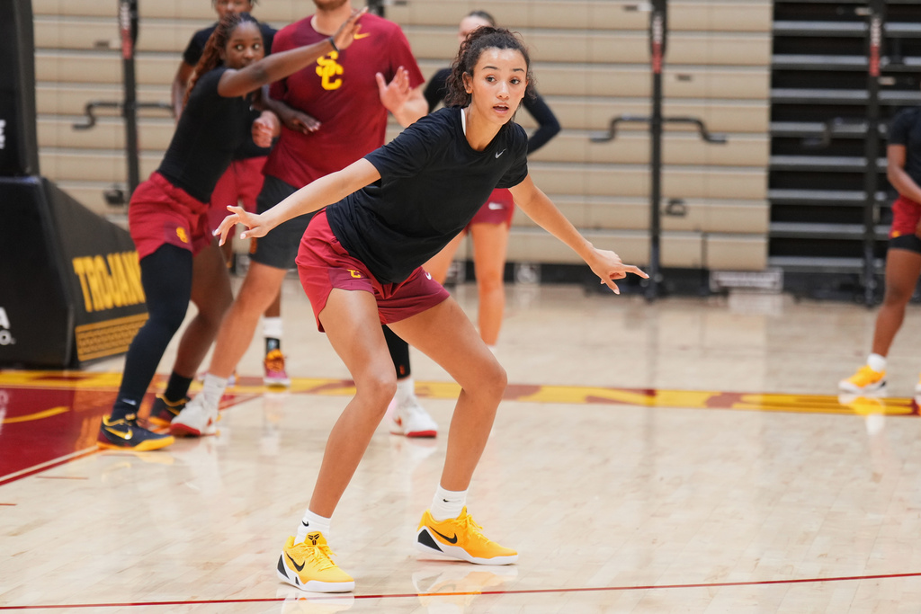 This undated photo provided by the University of Southern California Athletics on Thursday, Oct. 20, 2025, shows Jazzy Davidson at Galen Center in Los Angeles. (University of Southern California via AP)