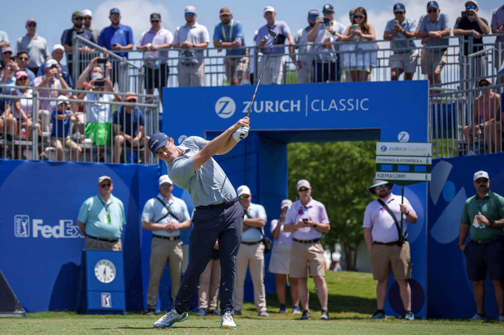 Matt Fitzpatrick, of England, tees off on the first hole during the first round of the PGA Zurich Classic golf tournament, Thursday, April 23, 2026, in Avondale, La. (AP Photo/Matthew Hinton)