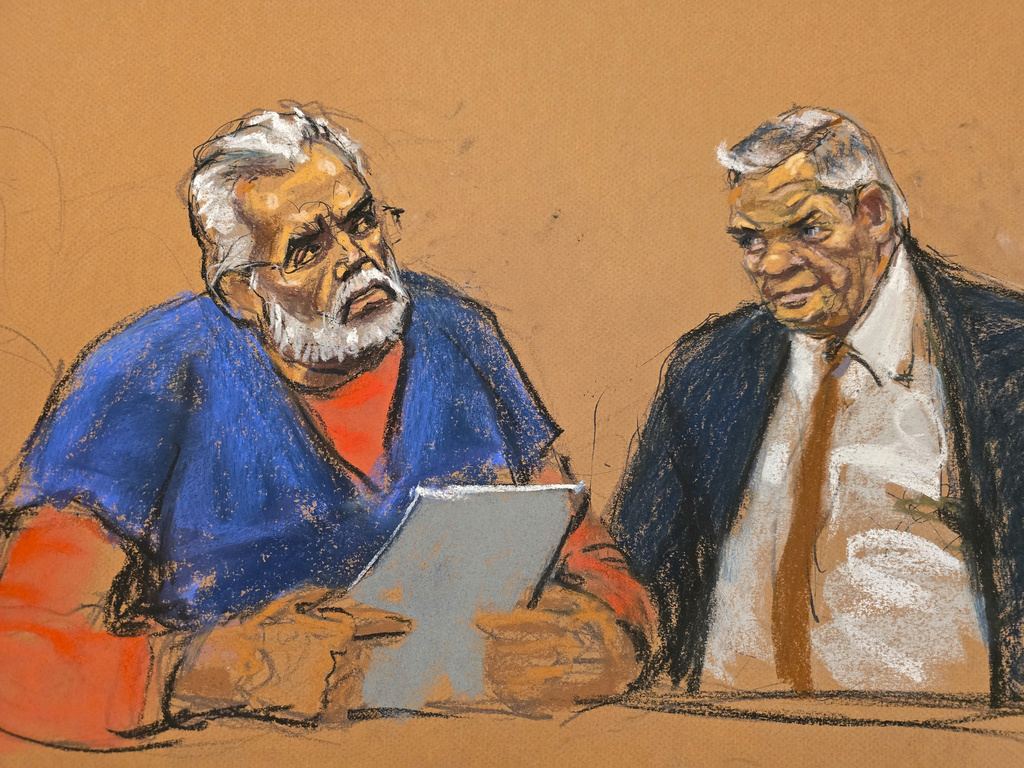 "El Mayo" Zambada speaks to Judge Brian Cogan (not pictured) in Brooklyn federal court, as his defense attorney Frank Perez looks on, Monday, Aug. 25, 2025, in New York. (Jane Rosenberg via AP)