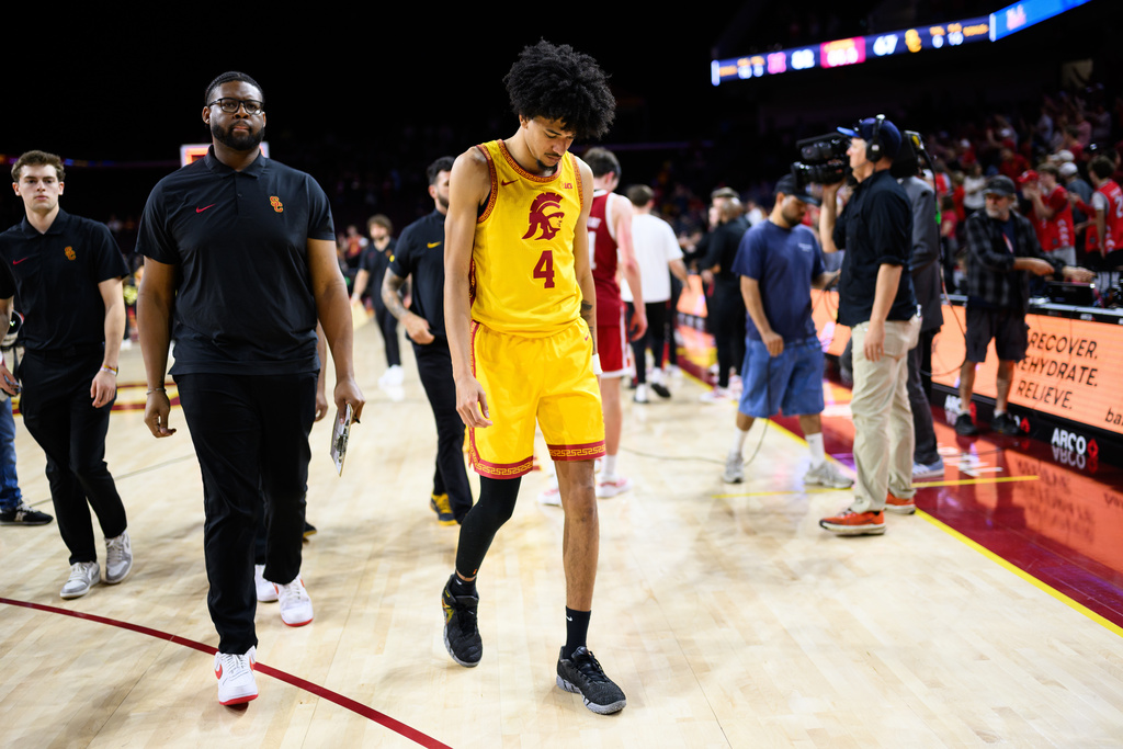 Southern California forward Chad Baker-Mazara (4) leaves the court after an NCAA college basketball game against Nebraska, Saturday, Feb. 28, 2026, in Los Angeles. (AP Photo/William Liang)
