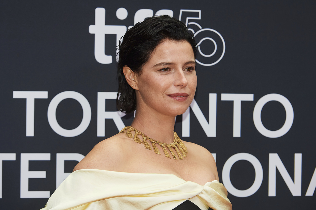 actor Jessie Buckley is photographed on the red carpet for the film "Hamnet" during the Toronto International Film Festival in Toronto, on Sunday, Sept. 7, 2025. (Sammy Kogan/The Canadian Press via AP)