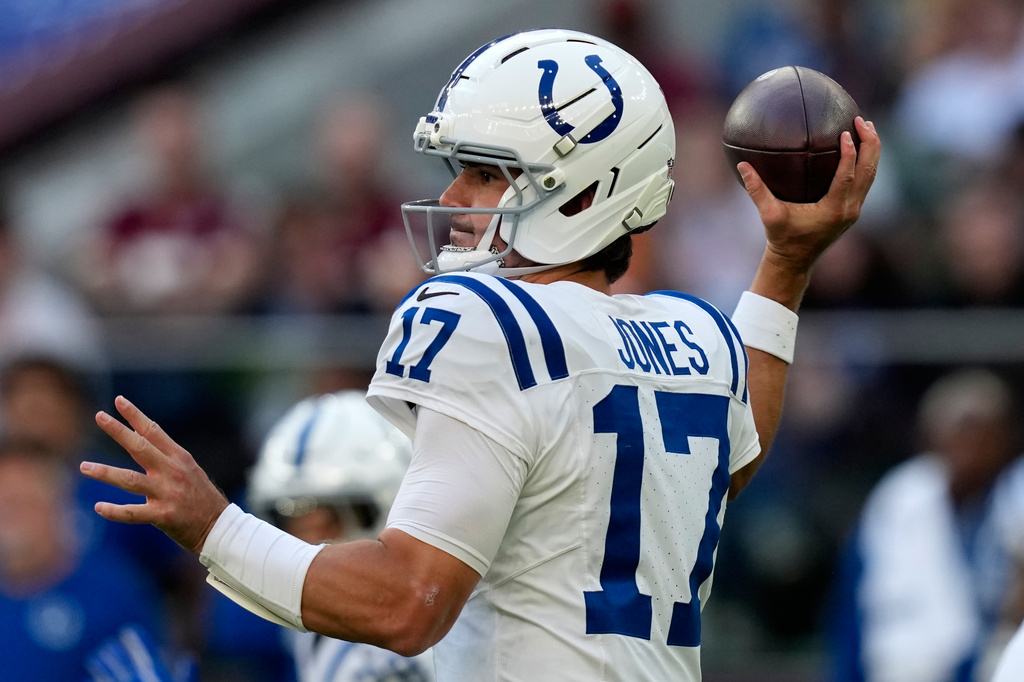 Indianapolis Colts quarterback Daniel Jones (17) passes the ball during an NFL football game against Washington Commanders in London, Sunday, Oct. 4, 2026. (AP Photo/David J. Phillip)