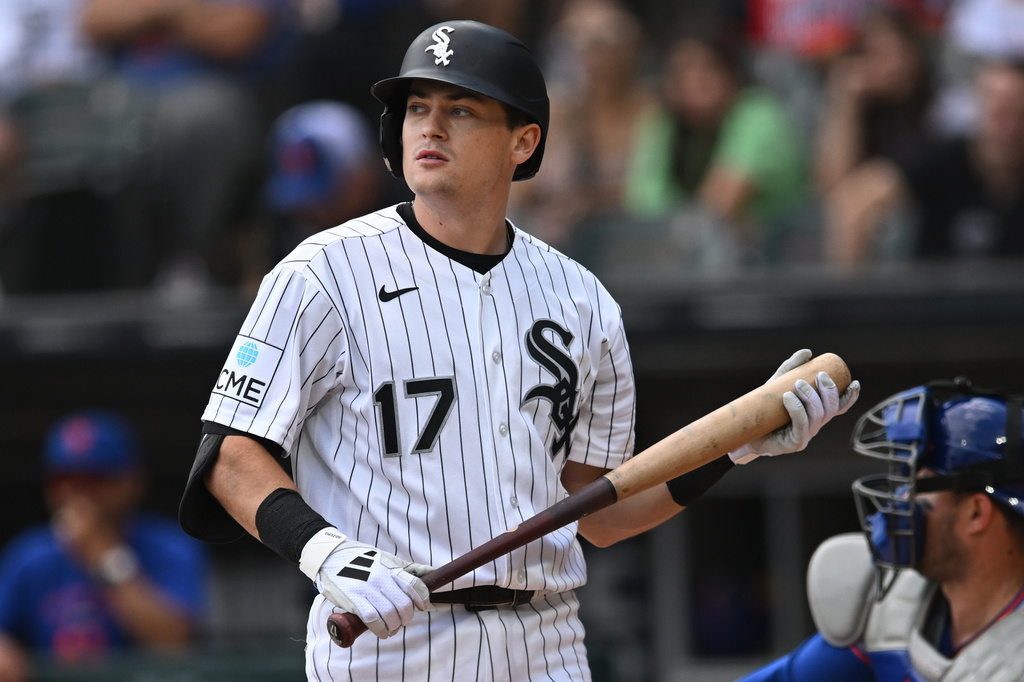 Chicago White Sox's Sam Antonacci (17) reacts after striking out during the first inning of a baseball game against the New York Mets in Chicago, Sunday, Aug. 23, 2026. (AP Photo/Paul Beaty)